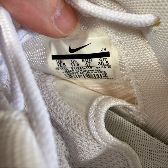 Nike Classic Roshe One White Mesh Minimalist Lifestyle Casual Sneakers - Picture 11 of 14